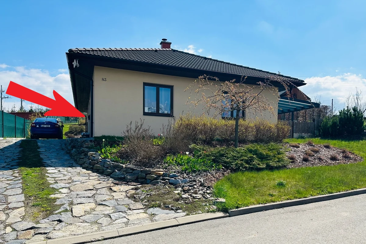 Salón v Čížově 01